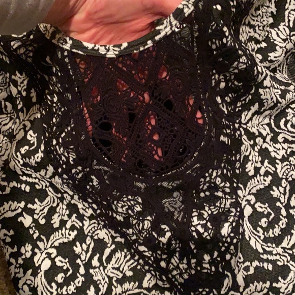 NWT Xhilaration ladies black and white patterned dress size M - Picture 12 of 12